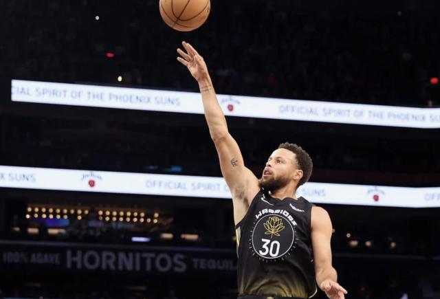 BOB半岛官网-勇士问题繁多但明确 摆在球队面前的有哪些方法？